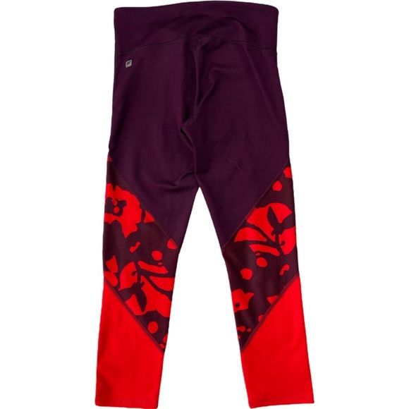 Fabletics Woman Samar Statement Power Hold Capri Leggings size XXS Burgundy Red - Picture 6 of 9